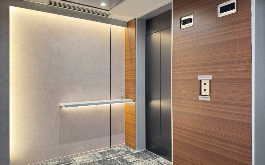 【敷金0・原状回復不要】渋谷エリア、最大40席のセットアップオフィスの写真n2