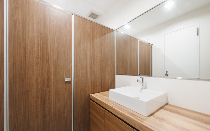 JR新橋駅徒歩6分！25年7月内装工事完了の新装セットアップオフィスの写真n10