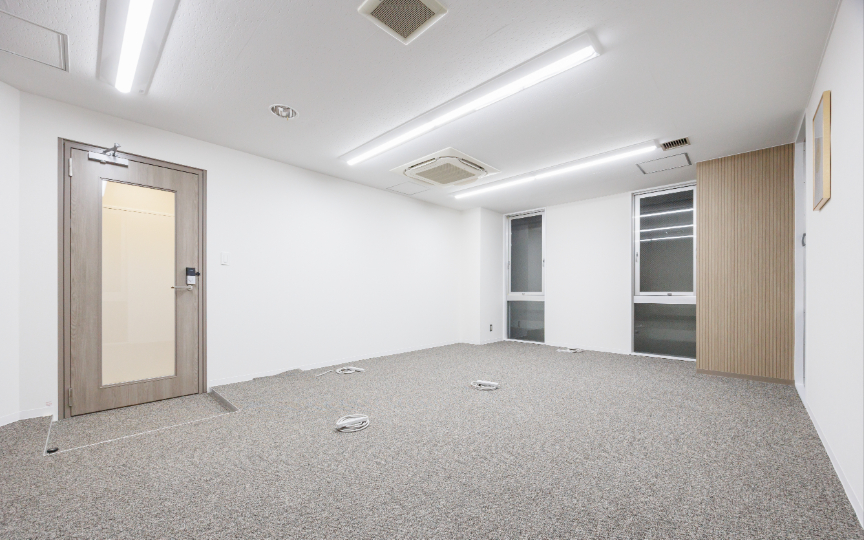 JR新橋駅徒歩6分！25年7月内装工事完了の新装セットアップオフィスの写真n7