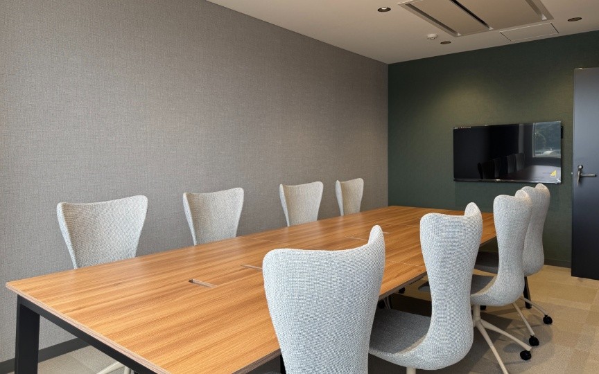 【仲介手数料0】新大塚駅徒歩4分、約80坪・会議室3室完備のセットアップオフィスの写真n4