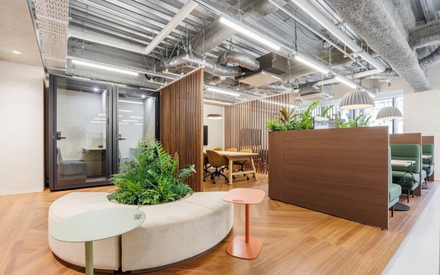 東京駅徒歩圏内！スカイツリーを望む、テラス付き新築セットアップオフィス