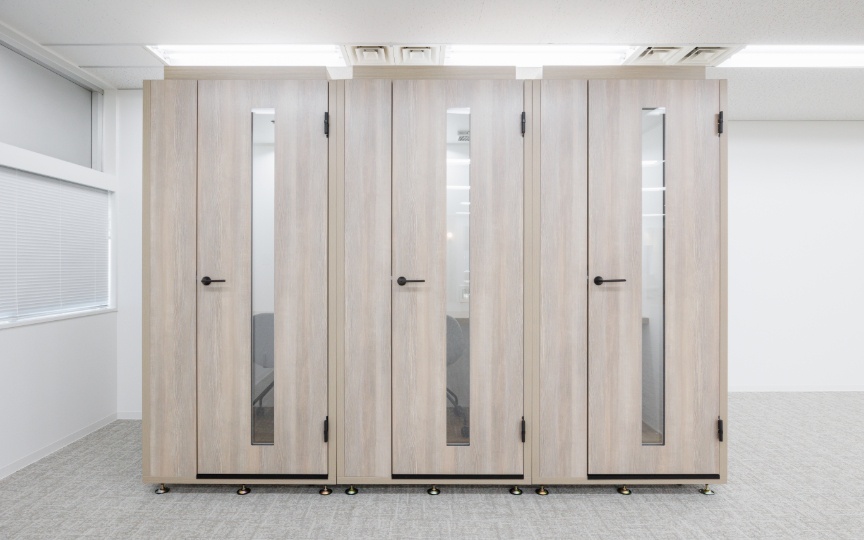 茅場町駅徒歩6分！即日入居可、会議室・ラウンジ付きのセットアップオフィスの写真11