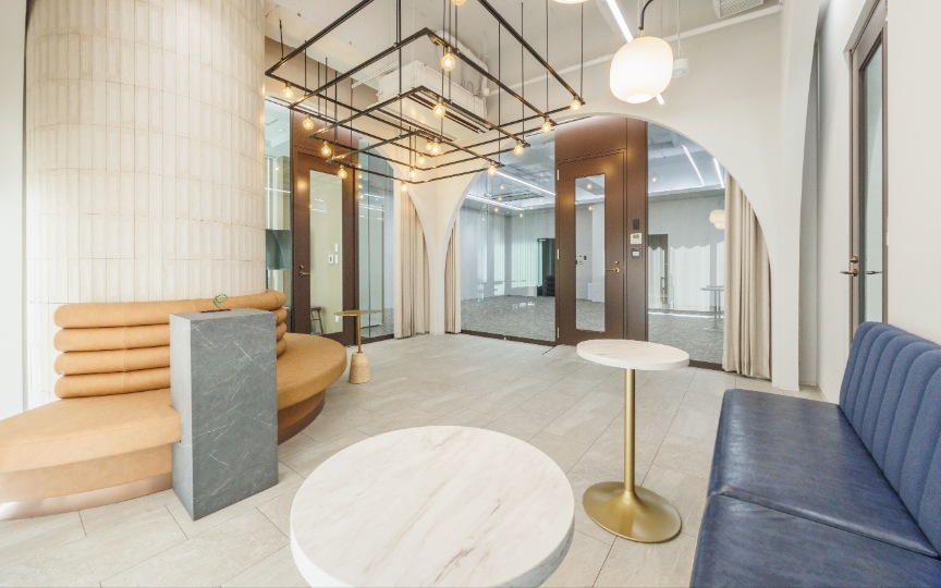 【仲介手数料不要】五反田駅徒歩5分！高級感のある内装が魅力のセットアップオフィスの写真3