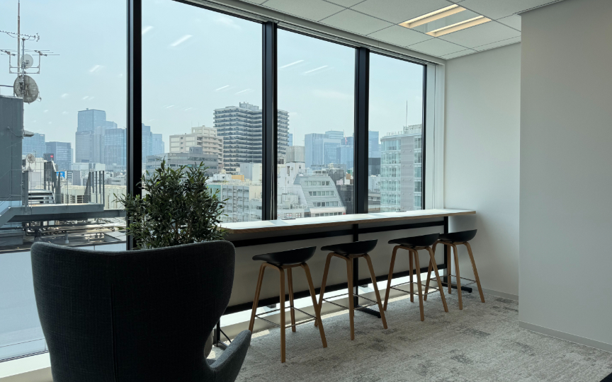 秋葉原駅徒歩1分！25年3月完成の内装・家具付き新築フルセットアップオフィスの写真3