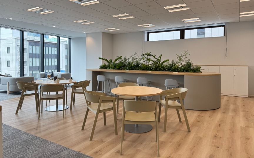 飯田橋駅徒歩4分、充実の共用設備と環境性能を備えた新築フルセットアップオフィス の写真6