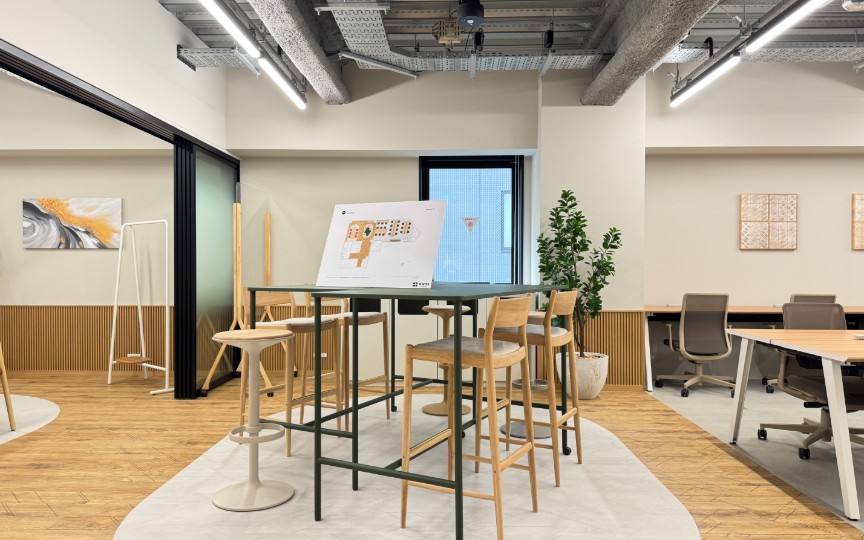 新橋駅徒歩3分！抜群の立地で機能性も十分の家具・什器付き新築フルセットアップオフィスの写真8