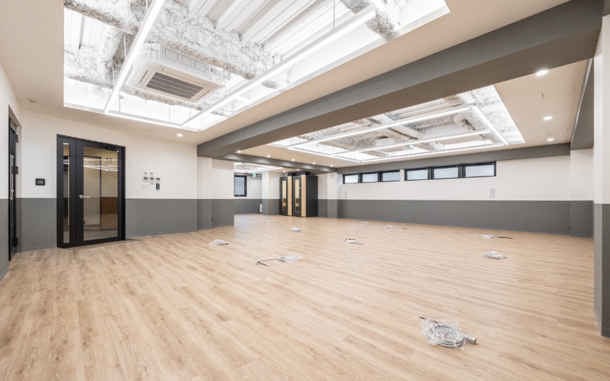 浜松町駅徒歩2分！会議室完備、カフェ風オープンスペースが魅力のセットアップオフィスの写真7