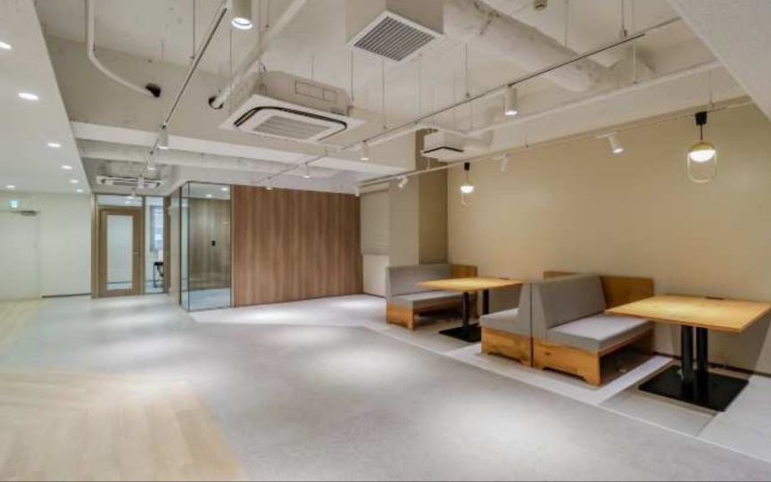 【仲介手数料不要／敷金最大0】東日本橋駅徒歩2分の家具付きフルセットアップオフィスの写真1