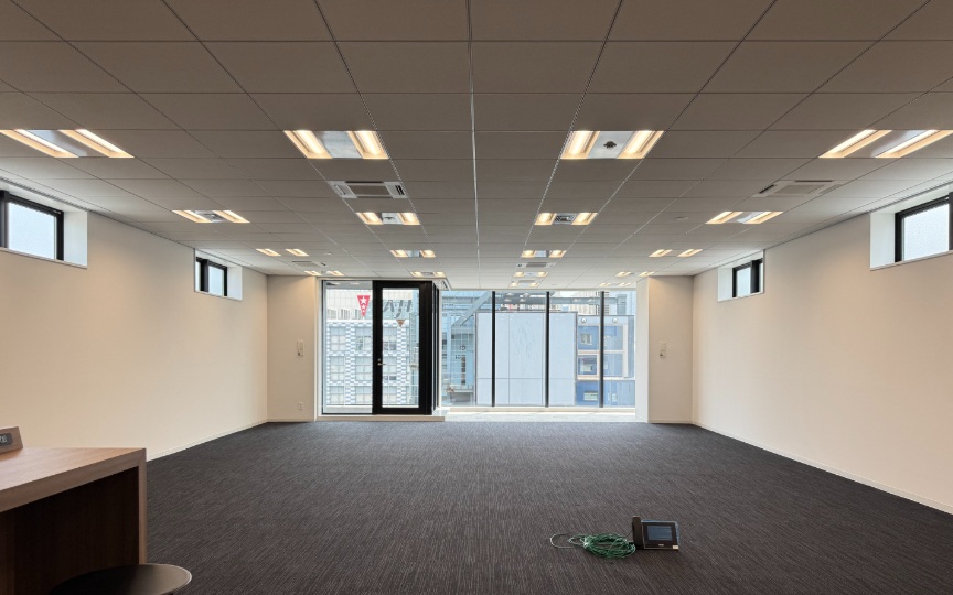 秋葉原駅徒歩1分、内装完備・共用部充実の新築セットアップオフィスの写真6