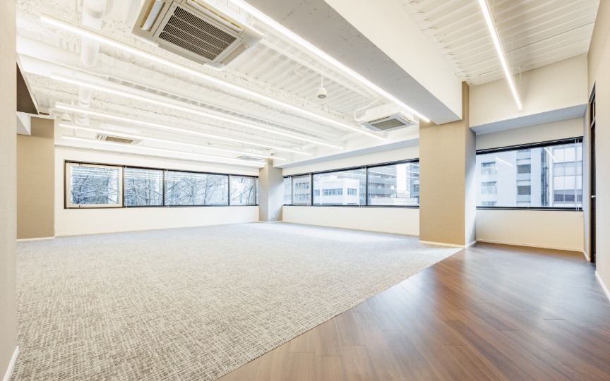 水天宮前駅徒歩3分、明るく快適な環境が魅力の内装付きセットアップオフィスの写真4