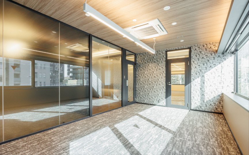 水天宮前駅徒歩3分、明るく快適な環境が魅力の内装付きセットアップオフィスの写真9