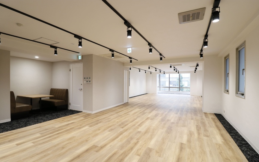 【敷金・原状回復不要】虎ノ門ヒルズ駅1分のリノベーション済みセットアップオフィス