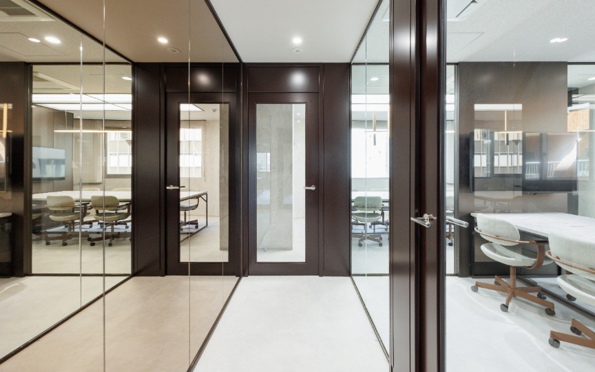 芝公園駅徒歩2分！移転コストが大幅削減可能な新装フルセットアップオフィスの写真3