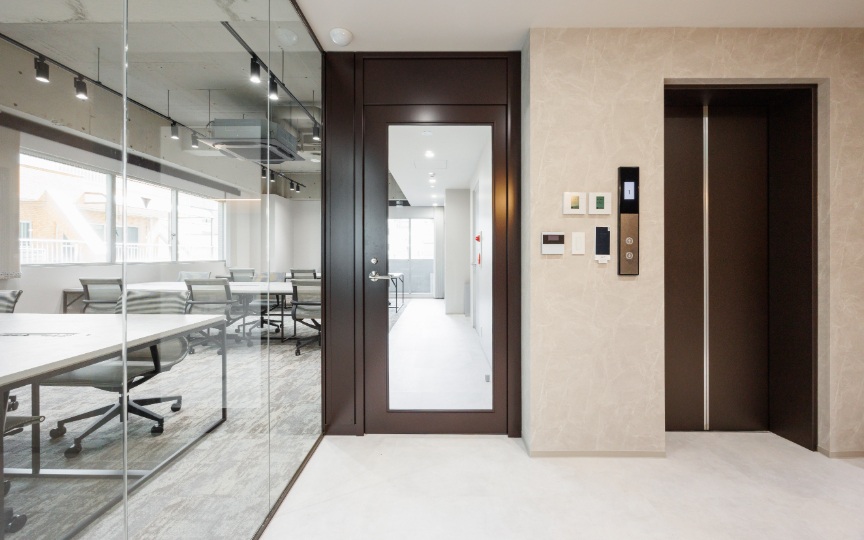 芝公園駅徒歩2分！移転コストが大幅削減可能な新装フルセットアップオフィスの写真4