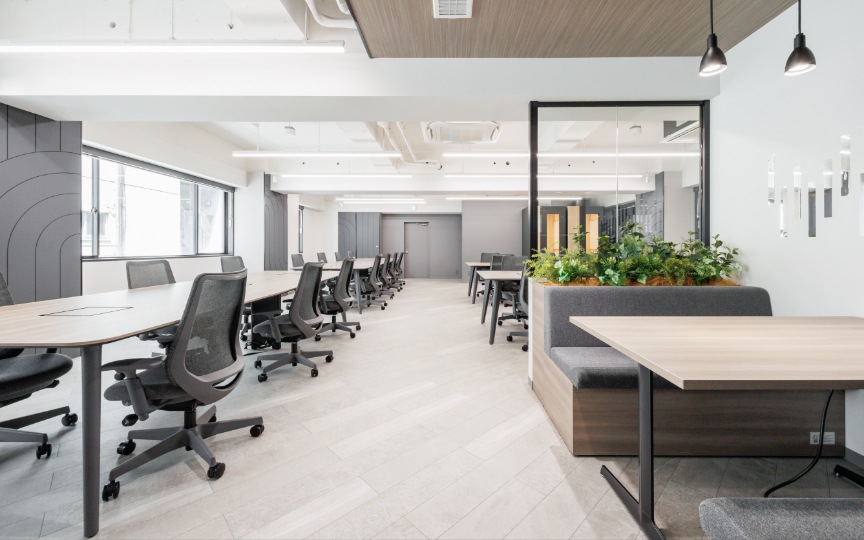 【仲介手数料不要】日本橋エリア、25年8月リニューアルのフルセットアップオフィスの写真2