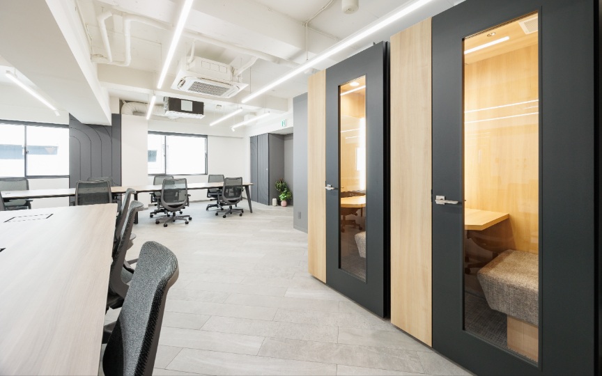 【仲介手数料不要】日本橋エリア、25年8月リニューアルのフルセットアップオフィスの写真9