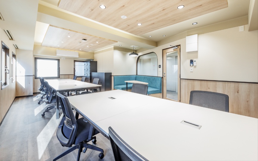 【原状回復不要】新橋駅徒歩5分の家具・Wi-Fi付きフルセットアップオフィス