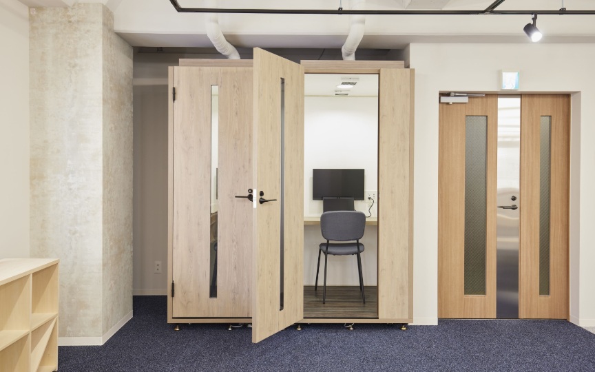 高田馬場駅徒歩3分、コミュニケーションが生まれる仕掛け満載のフルセットアップオフィスの写真9