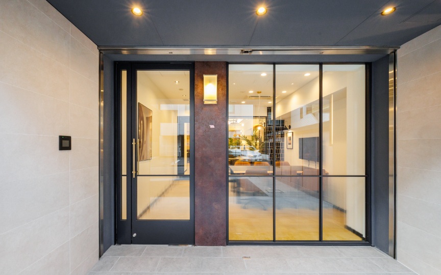 JR市ヶ谷駅徒歩6分！大規模リニューアル済の内装・家具付きフルセットアップオフィスの写真4