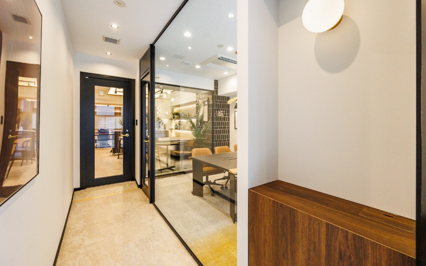 JR市ヶ谷駅徒歩6分！大規模リニューアル済の内装・家具付きフルセットアップオフィスの写真5