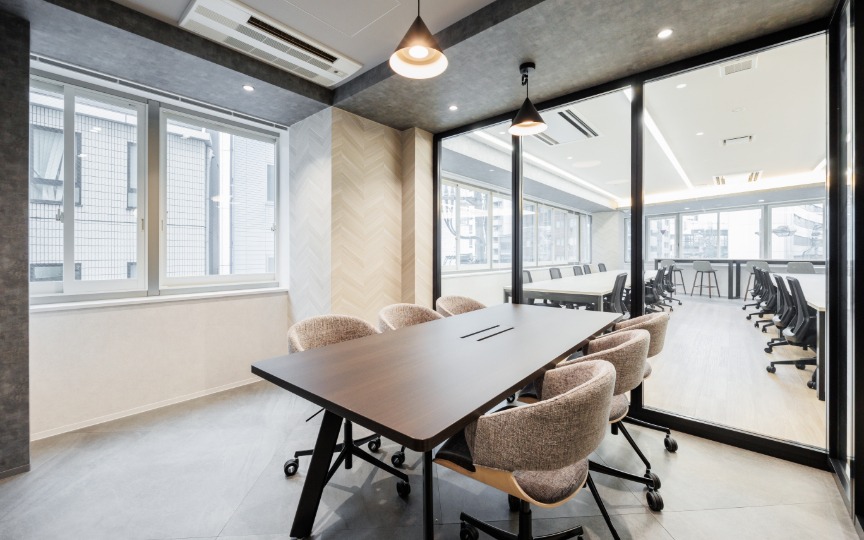 神田駅徒歩2分！2023年リニューアル、内装・家具完備のフルセットアップオフィスの写真7