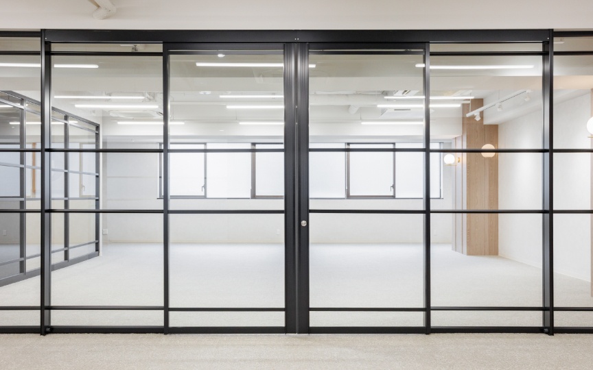 築地駅から徒歩7分、大規模リニューアル済みビルのセットアップオフィスの写真4