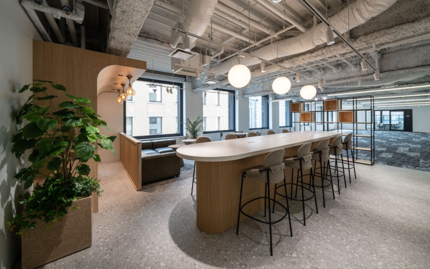 御成門駅徒歩3分、2025年大規模リノベーション実施のセットアップオフィス