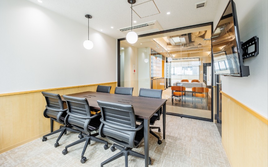 【仲介手数料不要】神保町駅徒歩1分！会議スペース充実のセットアップオフィスの写真8