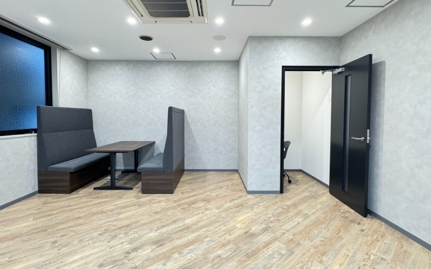 神谷町駅徒歩1分！『麻布台ヒルズ』至近、プレミアムな立地の内装付きセットアップオフィスの写真2