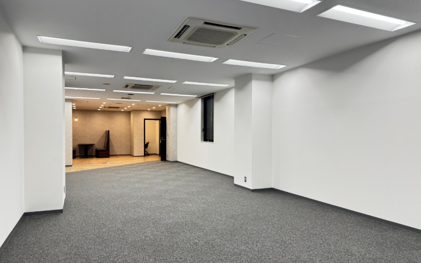 神谷町駅徒歩1分！『麻布台ヒルズ』至近、プレミアムな立地の内装付きセットアップオフィスの写真8