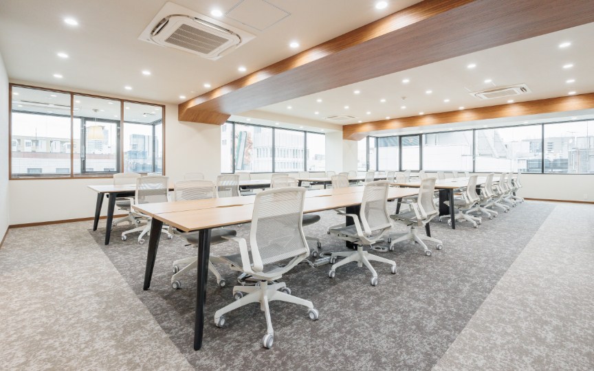 神保町駅徒歩1分！内装・什器付の新装フルセットアップオフィスの写真7