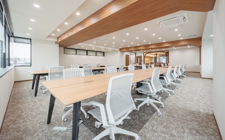 神保町駅徒歩1分！内装・什器付の新装フルセットアップオフィスの写真8