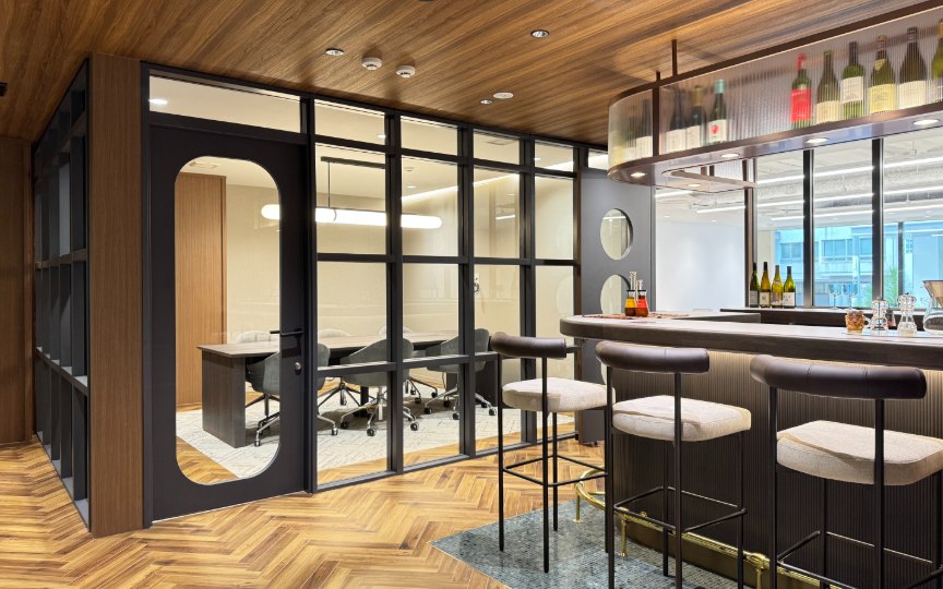 市ヶ谷駅徒歩5分、25年9月リノベーション完了のフルセットアップオフィス