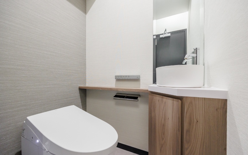 秋葉原駅徒歩5分！外観リニューアル済み、専用テラス付きの小規模向けセットアップオフィスの写真9