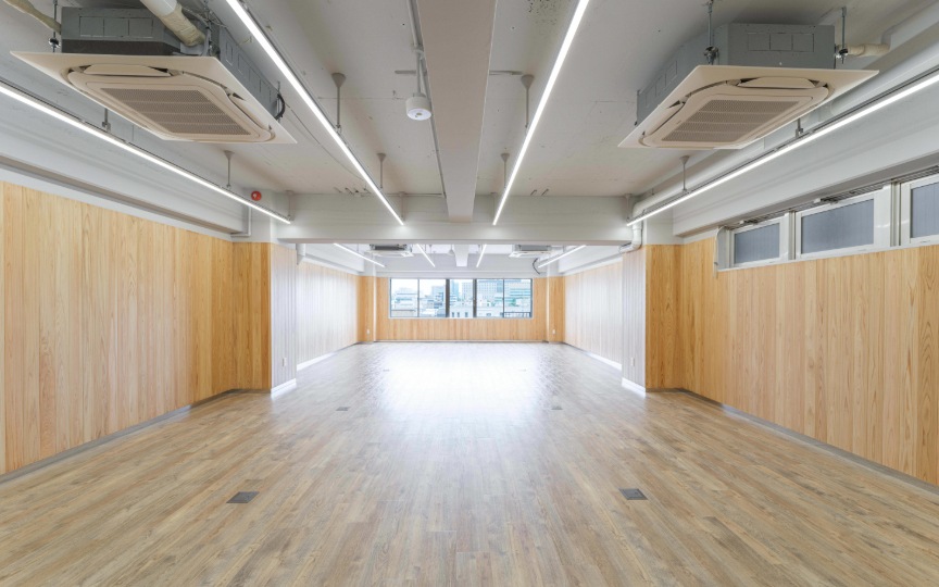 四谷三丁目徒歩2分！敷金1ヶ月のみ／原状回復不要のセットアップオフィスの写真4