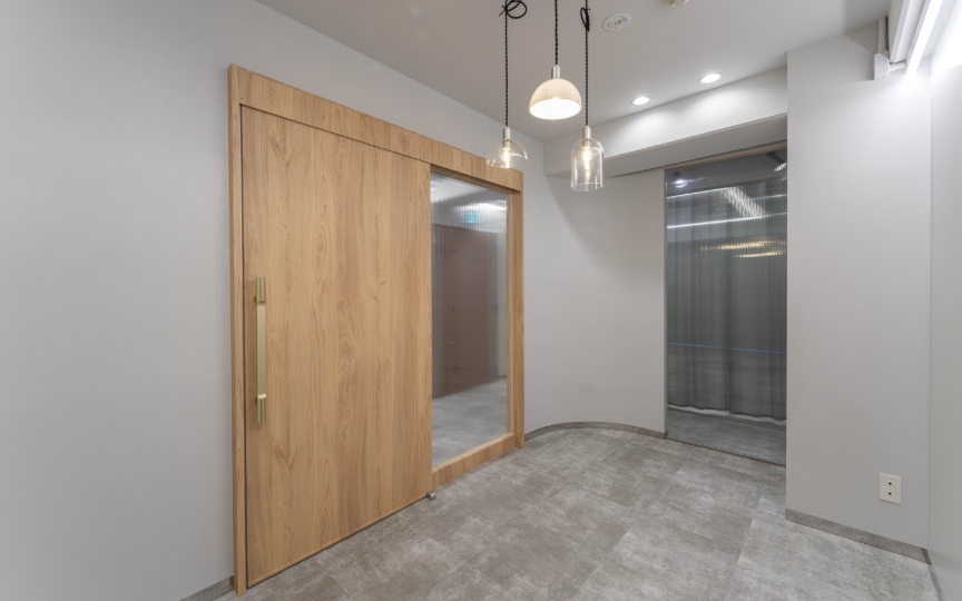 四谷三丁目徒歩2分！敷金1ヶ月のみ／原状回復不要のセットアップオフィスの写真9