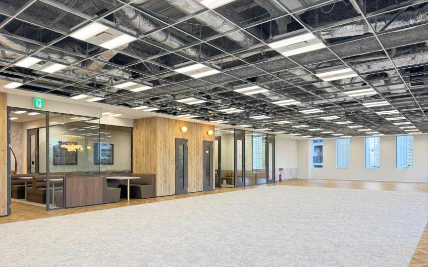 【敷金最大0】JR代々木駅徒歩7分、ワークスペース充実の大規模セットアップオフィスの写真4