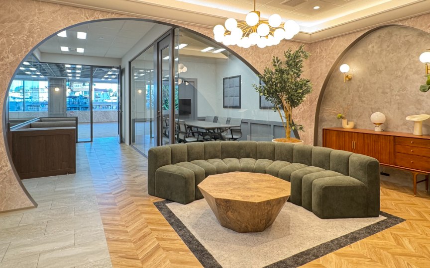 【敷金最大0】JR代々木駅徒歩7分、ワークスペース充実の大規模セットアップオフィスの写真8