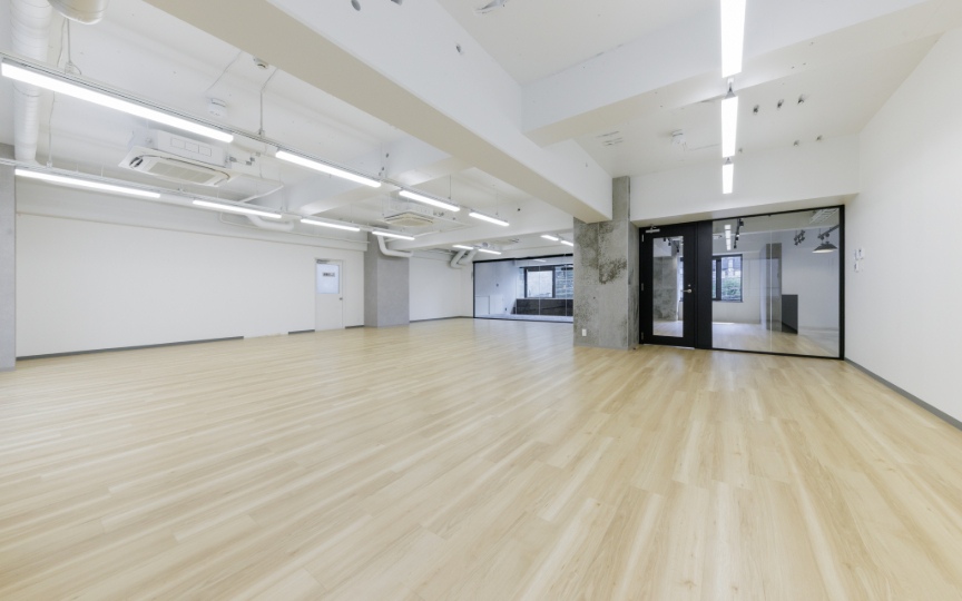 【敷金最大0】恵比寿駅徒歩7分、渋谷駅・代官山駅も徒歩圏内のシンプルモダンなセットアップオフィスの写真9