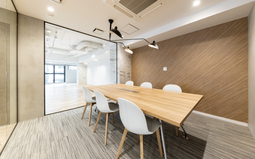 JR馬喰町駅徒歩2分、明るく温かみのある空間が魅力のセットアップオフィスの写真7