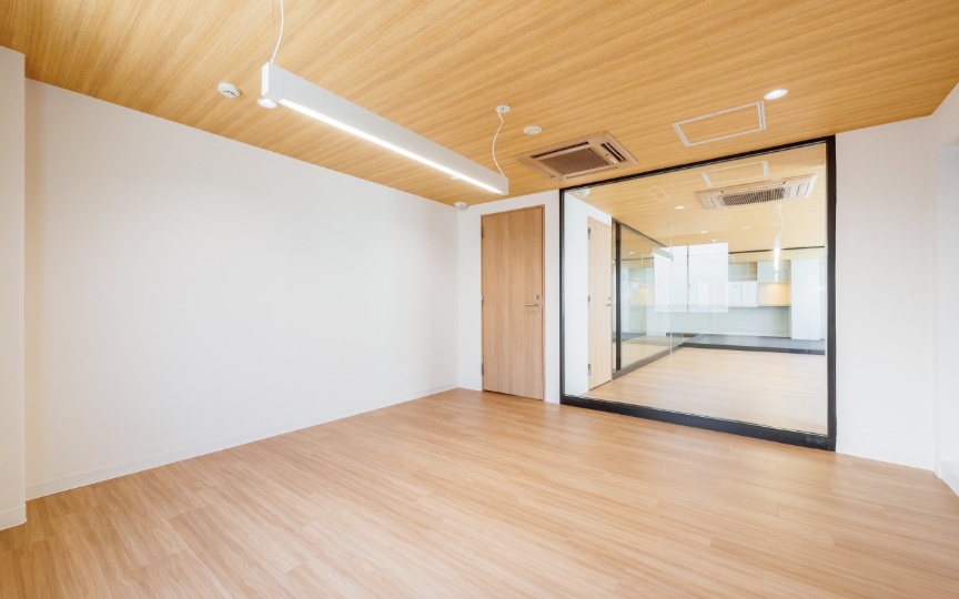 八丁堀駅徒歩2分！東京駅も徒歩圏内、「和」を感じるデザインのセットアップオフィスの写真6