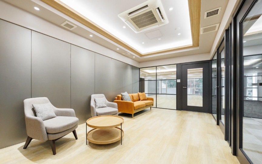 【敷金最大0・即入居可】東日本橋駅徒歩1分！明るく開放的な空間が魅力のセットアップオフィスの写真4