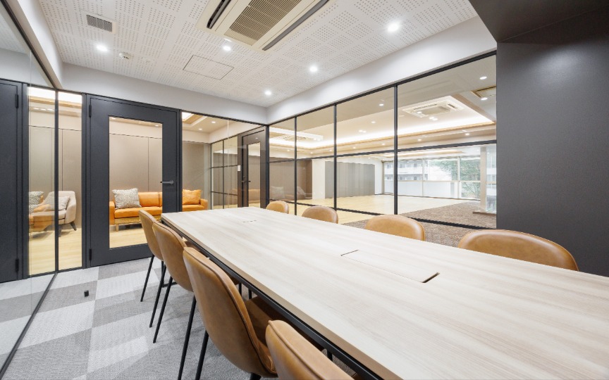 【敷金最大0・即入居可】東日本橋駅徒歩1分！明るく開放的な空間が魅力のセットアップオフィスの写真6