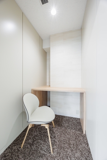 神田駅徒歩1分！内装工事不要、家具付き会議室も備えたセットアップオフィスの写真10