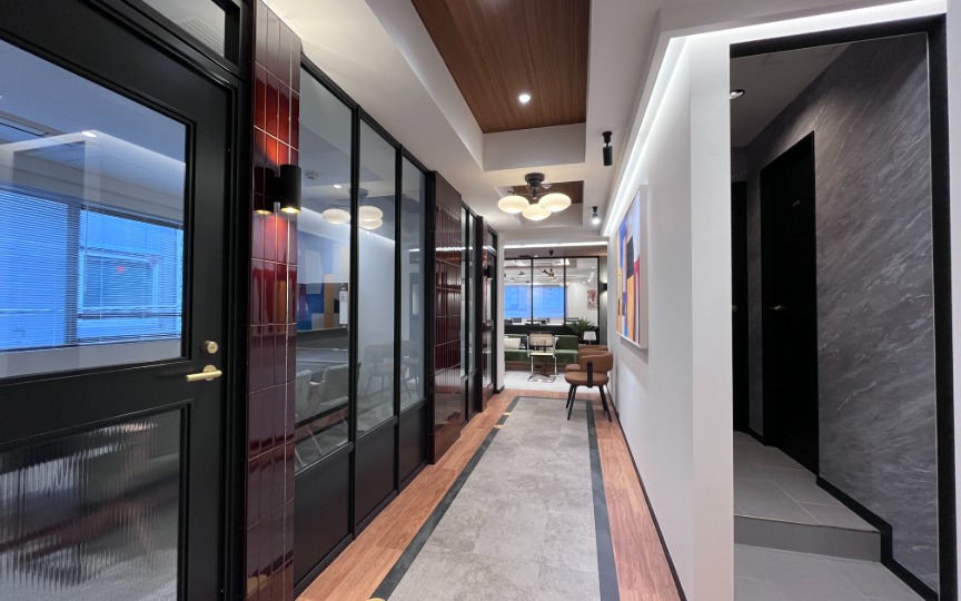 八丁堀駅徒歩4分！家具・会議室完備のフルセットアップオフィスの写真2