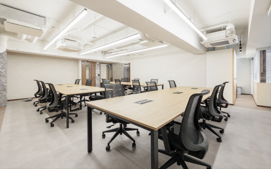 秋葉原駅徒歩4分！移転コスト大幅削減が可能な新装フルセットアップオフィスの写真5