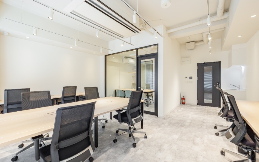 茅場町駅徒歩5分！空港利用にも便利な立地の、小規模向けフルセットアップオフィスの写真10