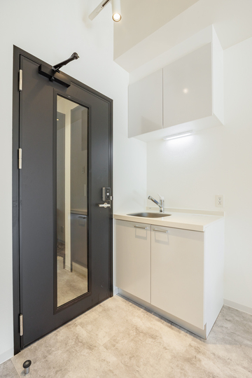 茅場町駅徒歩5分！空港利用にも便利な立地の、小規模向けフルセットアップオフィスの写真3