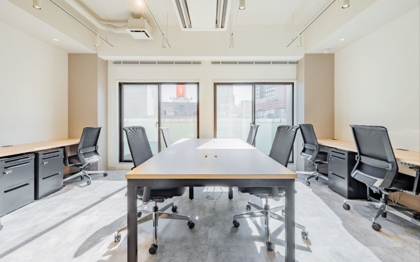 茅場町駅徒歩5分！空港利用にも便利な小規模向けフルセットアップオフィス