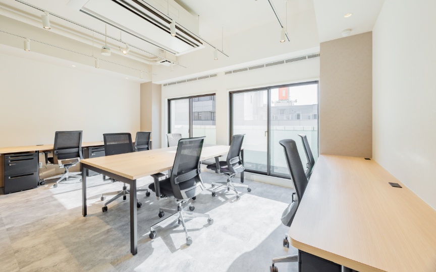 茅場町駅徒歩5分！空港利用にも便利な立地の、小規模向けフルセットアップオフィスの写真8